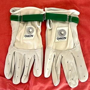Owen Golf men leather gloves. White and green. Size XXLG